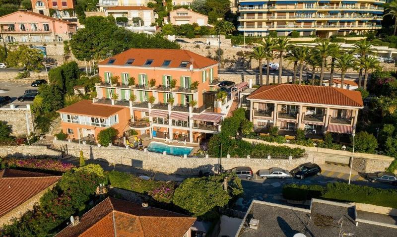 Hotel La Flore Вильфранш-сюр-Мер Экстерьер фото