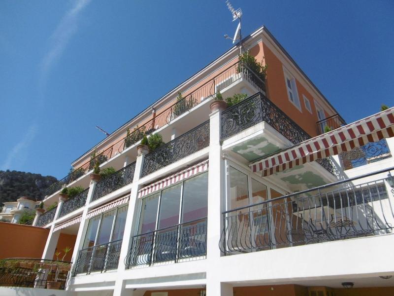 Hotel La Flore Вильфранш-сюр-Мер Экстерьер фото