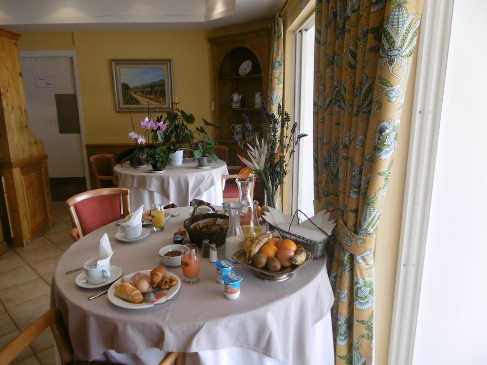 Hotel La Flore Вильфранш-сюр-Мер Экстерьер фото