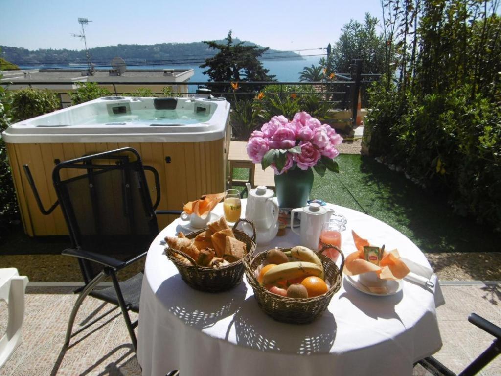 Hotel La Flore Вильфранш-сюр-Мер Экстерьер фото