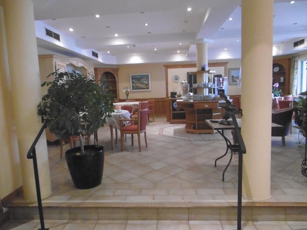 Hotel La Flore Вильфранш-сюр-Мер Экстерьер фото